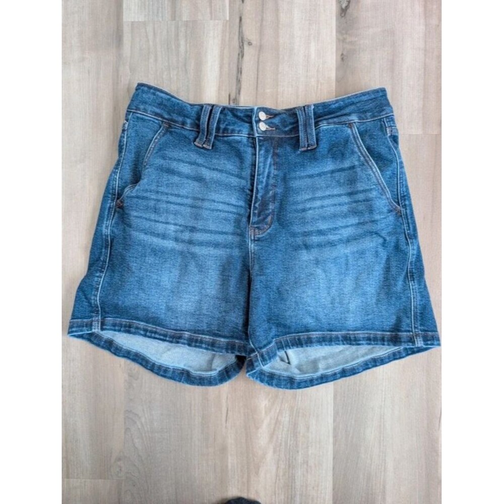 Judy Blue Hi-Waist Double Button Jean Shorts, 1XL (D2)